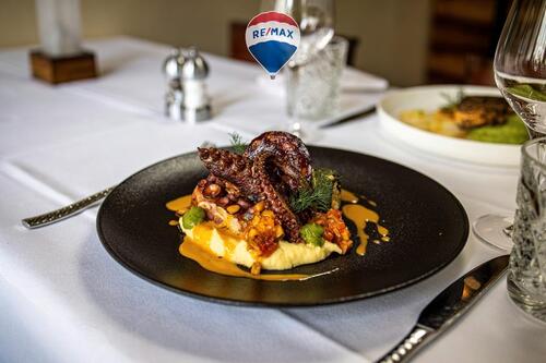 Foto - Attraktive Gastronomiefläche in Alsternähe – voll ausgestattet & sofort betriebsbereit