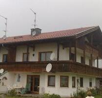 Tittmoning Kirchheim: 4 Zimmerwohnung ab 01.04.26 zu vermieten