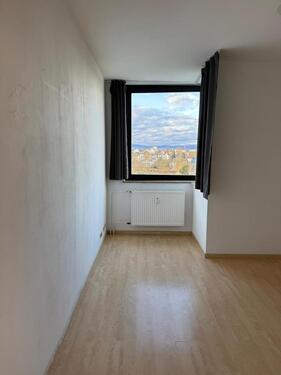 Foto - 1 Zimmer Wohnung + Bad + Küchenzeile nähe Universität - sofort fr