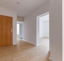 Helle 2-Zimmer Whg nähe Rathaus und Fachhochschule (EG, Küche Neu) - Gießen