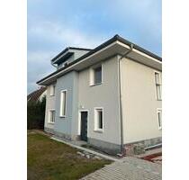 Modernes Neubauhaus mit Garten und Doppelgarage - Werder (Havel)