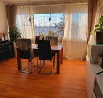 Helle, modernisierte 2-Zimmer-Wohnung mit Südbalkon in 90449 - Nürnberg Gebersdorf