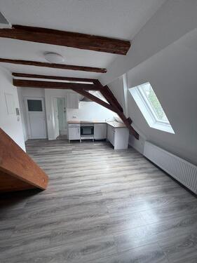 Foto - Charmante 3-Zimmer-Maisonette-Wohnung mit Einbauküche