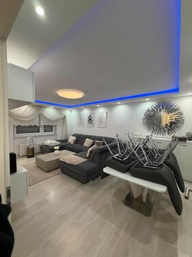 Foto - Neu Renovierte 3 Zimmer Wohnung