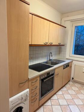 Foto - Einbauküche in Holzoptik - 400,00 EUR Kaltmiete,