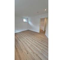 Helle 2-Zimmer-Wohnung im Untergeschoss in Darmstadt In den Wingerten