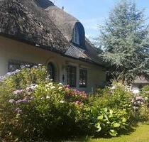 Außergewöhnliches Reethaus auf parkähnlichem Grundstück - Leck