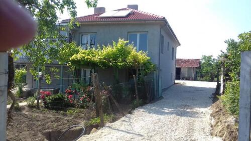 Foto - Haus mit Garden - 70.000,00&nbsp;EUR Kaufpreis, ca.&nbsp; 200,00&nbsp;m&sup2;