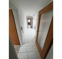 Helle 2 Zimmer - Wohnung Dachgeschoss - Weinstadt