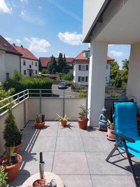 Foto - *Attraktive geräumige 3-ZKB-Wohnung mit großem Süd-Balkon mit Fahrstuhl*