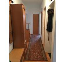 Möbl. WG Zi. mit Balkon in FFM tägl.monatlich zu vermieten! - Frankfurt am Main Bonames