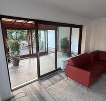 Helle, frisch renovierte Erdgeschosswohnung mit Wintergarten - Laufach