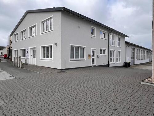 Foto - Vielseitiges Raumwunder mit Bestlage: 431 m² für Praxis, Seminar oder Büro