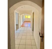 Helle 3-Zimmer-Wohnung - Zentrale Lage, Einbauküche - Lahr (Schwarzwald)