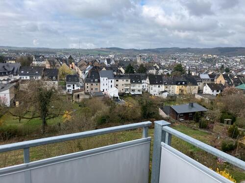 Foto - Sonnige 3-Zimmer Dachgeschosswohnung mit Balkon ruhige Lage