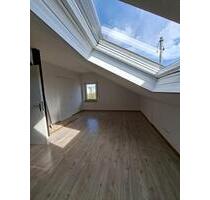 2 Zimmer DG-Wohnung in Wyhlen - 600,00&nbsp;EUR Kaltmiete, ca.&nbsp; 60,00&nbsp;m&sup2; in Grenzach-Wyhlen (PLZ: 79639)