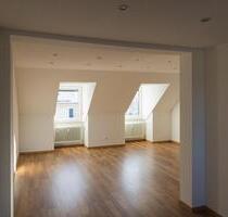 Ren. 2-Zimmer-Dachwohnung (72m²) im Dorfzentrum mit MVV-Anbindung - Raisting