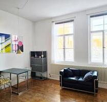 München, Schwabing, Kaiserplatz - 2er-WG in Altbauwohnung.