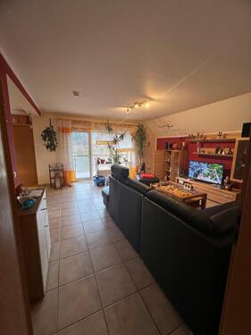 Foto - Helle 3-Zimmer Wohnung mit Balkon, teilweise möbliert