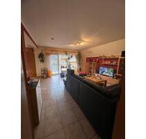 Helle 3-Zimmer Wohnung mit Balkon, teilweise möbliert - Neitersen