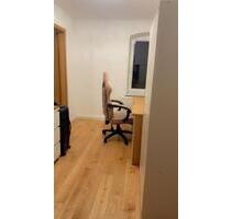 Voll möblierte 2 Zimmer für eine Frau – 4er WG nahe TU Dresden