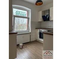 Wallstraße *** Malermäßig komplett renoviert und bezugsfertig * 4 Zimmer, 2 Duschbäder * 2. OG, Keller - Schwerin