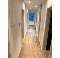 Schöne 3-Zimmer Wohnung mit riesigem Balkon+ Carport - Kaiserslautern Betzenberg