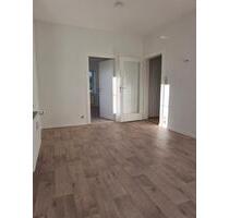 Helle 2-Raum-Erdgeschosswohnung mit Wanne - Bad Lobenstein