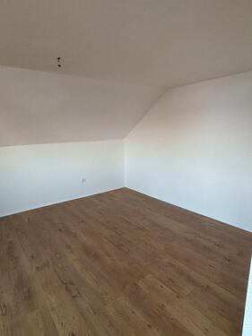 Foto - Dachgeschoßwohnung in Büchlberg zur Miete