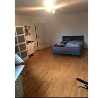 WG- Zimmer frei in München Schwabing mit eigenem Balkon