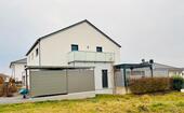 Foto - Freistehendes Einfamilienhaus mit Doppelgarage