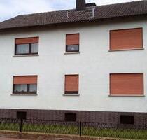 Viel Platz zum Leben – Haus mit Garten in Burgwald