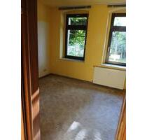 2-Zimmer Erdgeschosswohnung zentral in Hohenstein-Ernstthal