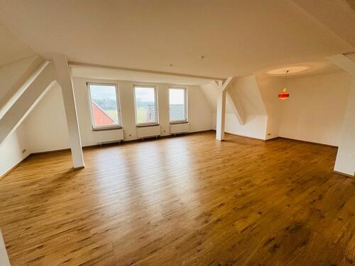 Foto - Großzügige, kernsanierte 5-Zimmer-Wohnung, 200qm Oyten-Bassen