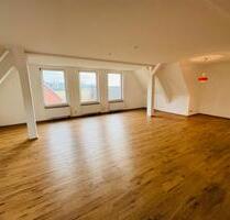 Großzügige, kernsanierte 5-Zimmer-Wohnung, 200qm Oyten-Bassen