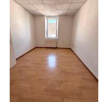 2 Zimmer Wohnung in Pirmasens - 350,00&nbsp;EUR Kaltmiete, ca.&nbsp; 55,00&nbsp;m&sup2; in Pirmasens (PLZ: 66953)