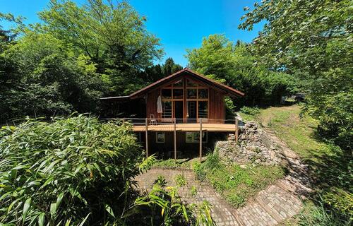 Foto - Charmantes Holzhaus in idyllischer Naturlage auf 1.106 qm