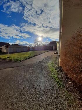 Foto - 2 Wohnungen - 300,00 EUR Kaltmiete,