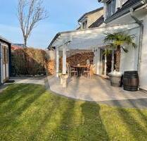 Hochw. Reihenendhaus zentral in Stuhr Brinkum v. Priv. zu mieten