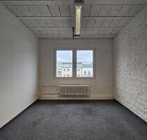 Helles Büro (21 m²) für 1–3 Arbeitsplätze mit Fenster, Aufzug und Glasfaser – ab April - Berlin Tempelhof-Schöneberg