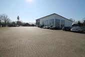 Foto - Gewerbeeinheit mit großem Showroom direkt an der A31