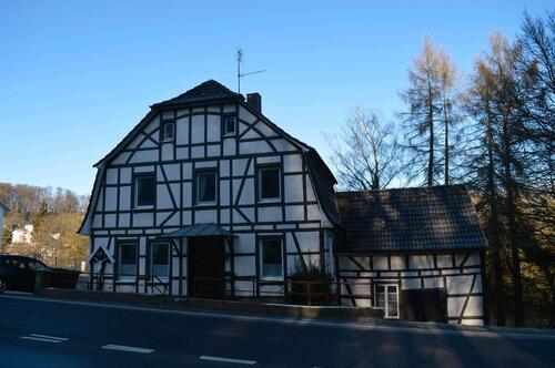 Foto - 1-2 Familienhaus mit Werkstatt von privat - ohne Denkmalschutz