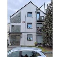 Größzügige & helle 3 Zimmerwohnung mit Terrasse & Balkon - Kelsterbach