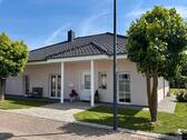 Foto - High-End Bungalow in Traum-Feldrandlage: Feng-Shui, Blähton-Massi