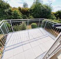 Helle 4-Zimmer-Wohnung (114m²) mit Balkon, Stellplatz und Küche - Bad Camberg
