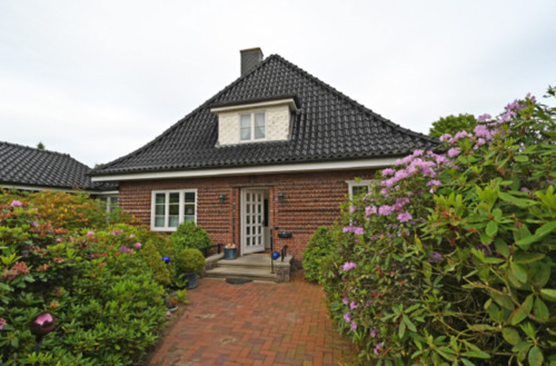 Foto - Einfamilienhaus mit Garten in Enge-Sande zu vermieten