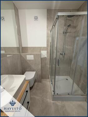 Foto - Moderne 2-Raum-Wohnung: Frisch Renoviert mit Balkon, Einbauküche & Stellplatz!