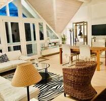 Möblierte, ruhige & lichtdurchflutete Dachgeschoss-Wohnung - Reichelsheim (Wetterau)