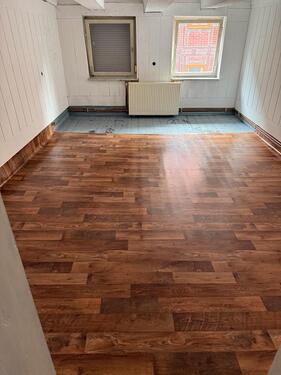 Foto - Haus zu Vermieten - 750,00 EUR Kaltmiete,