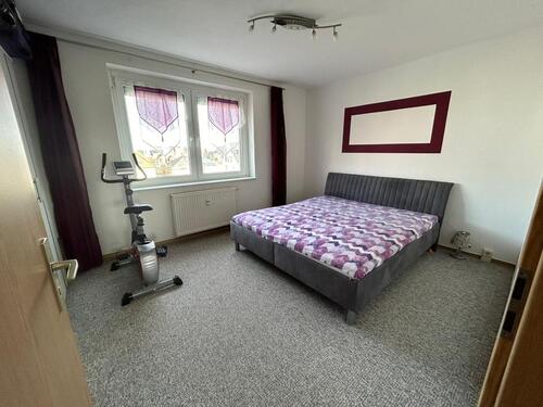 Foto - Nachmieter ab 01.12 für 3-Zi-Whg mit Balkon ( 69m2)+- Möbel)